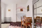 Apartament o camerǎ de închiriat vis a vis de Consiliul... 