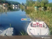 Vindem loturi de teren intravilan 500-1000 mp , malul laculu 