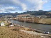 Teren intravilan în Dorna Arini, 1.25 ha, bonus 20 ari tere 