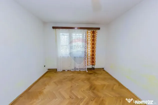 Apartanent 3 CAMERE LA PRET DE 2 camere Ioan Slavici