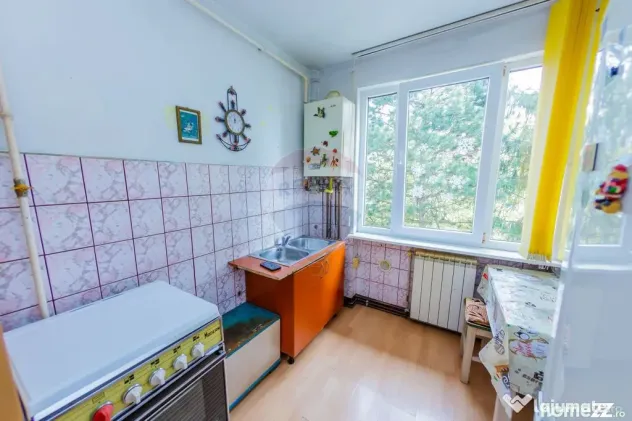 Apartanent 3 CAMERE LA PRET DE 2 camere Ioan Slavici