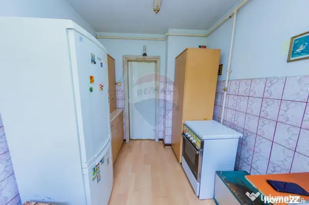 Apartanent 3 CAMERE LA PRET DE 2 camere Ioan Slavici