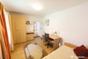 Corp de casă renovat, curte comună – Str. Lungă, Brașo
