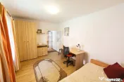 Corp de casă renovat, curte comună – Str. Lungă, Brașo 