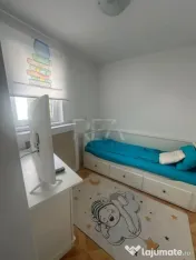 Apartament 3 camere Sala Palatului +pod , aporape de metrou 