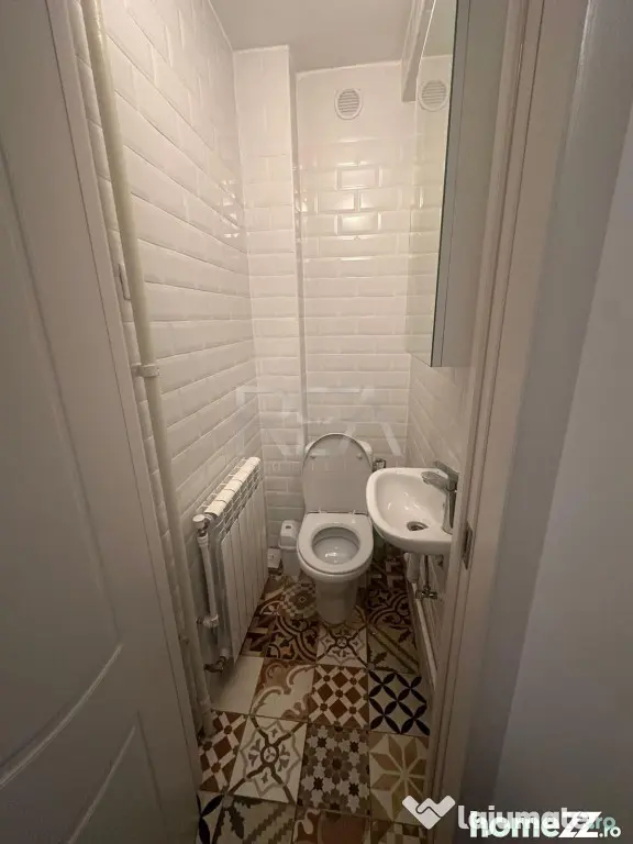 Apartament 3 camere Sala Palatului +pod , aporape de metrou - Bucuresti (Bucuresti-Ilfov)