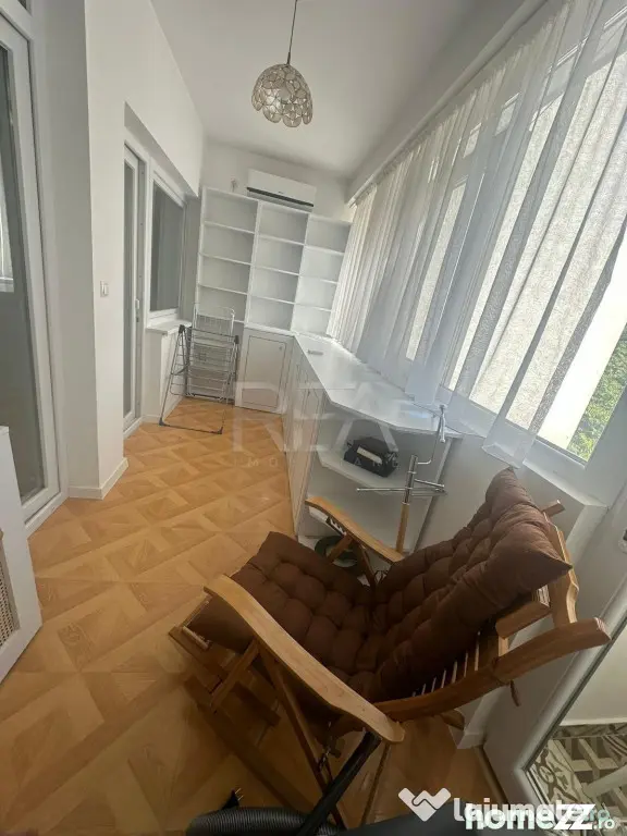 Apartament 3 camere Sala Palatului +pod , aporape de metrou - Bucuresti (Bucuresti-Ilfov)