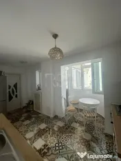 Apartament 3 camere Sala Palatului +pod , aporape de metrou 