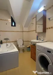 Apartament cu doua camere de vanzare in Busteni 