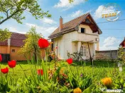 Casuta cu parc privat de 1.500mp, Central, Bodoc, la 15 min 