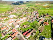 Casuta cu parc privat de 1.500mp, Central, Bodoc, la 15 min 