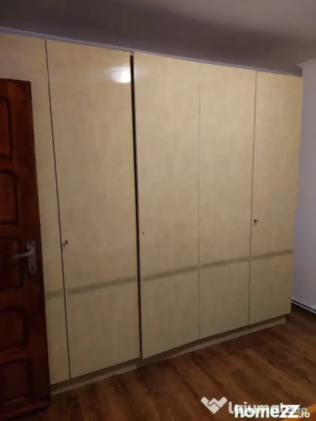 Apartament 4 camere, 100 mp, zona 1 Mai - Craiova (Dolj)