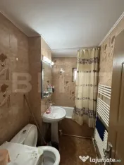 Apartament 2 camere, 55 mp, decomandat, zona Traian 