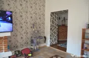 Azuga-Apartament cu trei camere -parter 