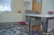Azuga-Apartament cu trei camere -parter 