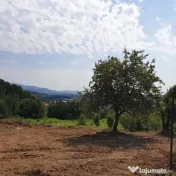 Teren intravilan 10 ari cu priveliște panoramică, – zon? 