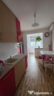 Apartament 3 camere, 76.80 mp, zona Ultracentral 