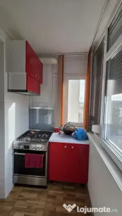 Apartament 3 camere, 76.80 mp, zona Ultracentral 