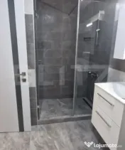 Apartament cu 2 camere, mobilat, parcare, zona Vivo 