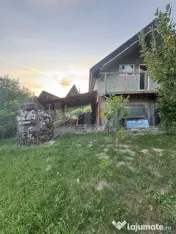 Casa de vanzare in Petrilaca 