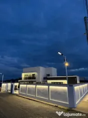 VILA DEOSEBITA LUX ,272 mp utili , teren 560 mp , Selgros 