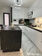 VILA DEOSEBITA LUX ,272 mp utili , teren 560 mp , Selgros 