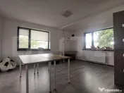 Spațiu comercial, P+M 90 mpu, plus 80 mp curte, vad stradal 