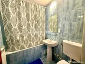 Apartament 3 camere semidecomandat, etaj intermediar 