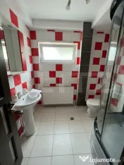 Spatiu de inchiriat, 3 camere decomandat, 89 mp, zona Oasulu 