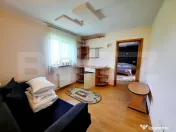 Pensiune de 13 camere, 640 mp utili, 2000 mp de teren, Varat 
