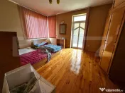Casa de vanzare, 390 mp, zona Cetate 