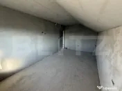 Casă P+1 semifinisată, 250 mp, garaj, teren generos, zona 