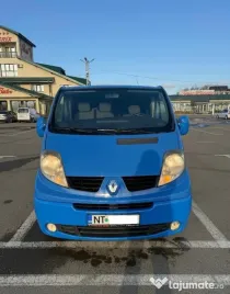 Renault Trafic II / 8+1 LUNG