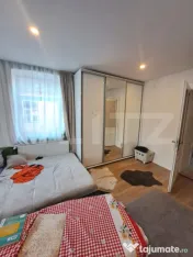 DOUĂ CASE ÎN CODLEA LA PREȚ DE UNA SINGURĂ! 