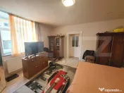 DOUĂ CASE ÎN CODLEA LA PREȚ DE UNA SINGURĂ! 
