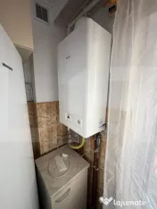 Apartament 3 camere decomandat, etaj intermediar, 70 mp, zon 