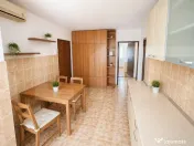 Apartament 3 camere decomandat, etaj intermediar, 70 mp, zon 
