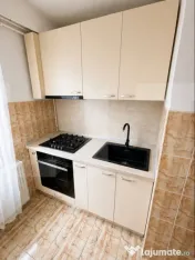 Apartament 3 camere decomandat, etaj intermediar, 70 mp, zon 