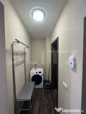 Apartament de 3 camere, Subcetate 