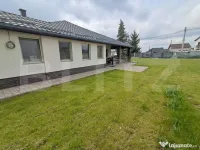 Proprietate deosebită 2 case, lac de pește, finisaje premi 