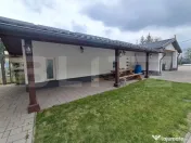 Proprietate deosebită 2 case, lac de pește, finisaje premi 
