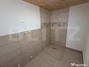 Proprietate deosebită 2 case, lac de pește, finisaje premi 