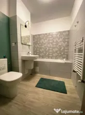 Apartament 3 camere, decomandat - zona Tractorul 