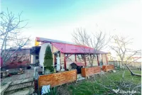 Casă cu mansardă, Cornisa – Botoșani | Teren 509 mp | 4 