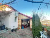 Casă cu mansardă, Cornisa – Botoșani | Teren 509 mp | 4 