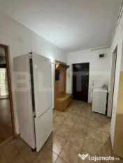 Apartament 3 camere, etaj intermediar, parcare, zona Eroilor 