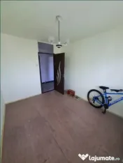 Apartament 3 camere, decomandat - zona Astra 