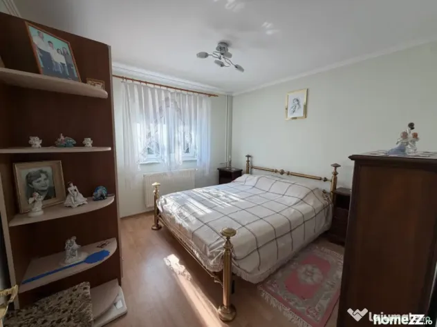 Apartament 4 camere. etj 2, Radauti