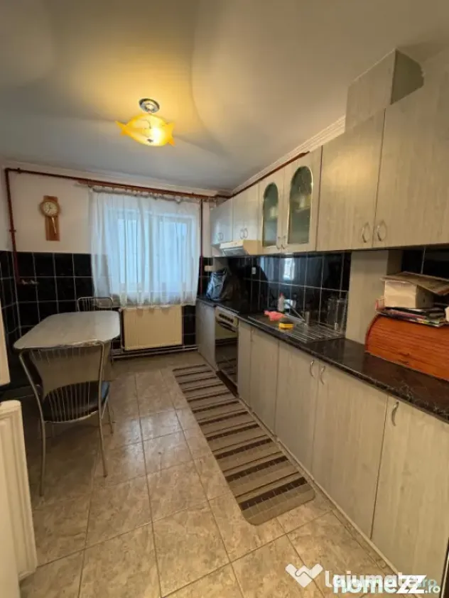 Apartament 4 camere. etj 2, Radauti