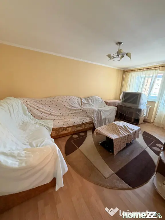 Apartament 4 camere. etj 2, Radauti